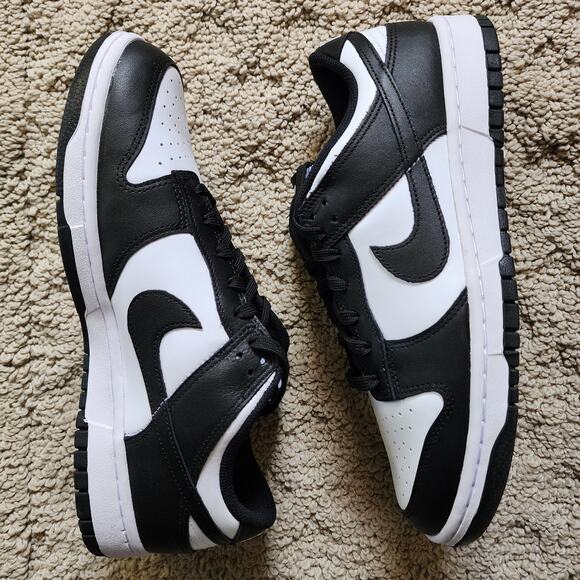 Wmns Nike Dunk Low Black White Brand New Sz 11 - Picture 1 of 8